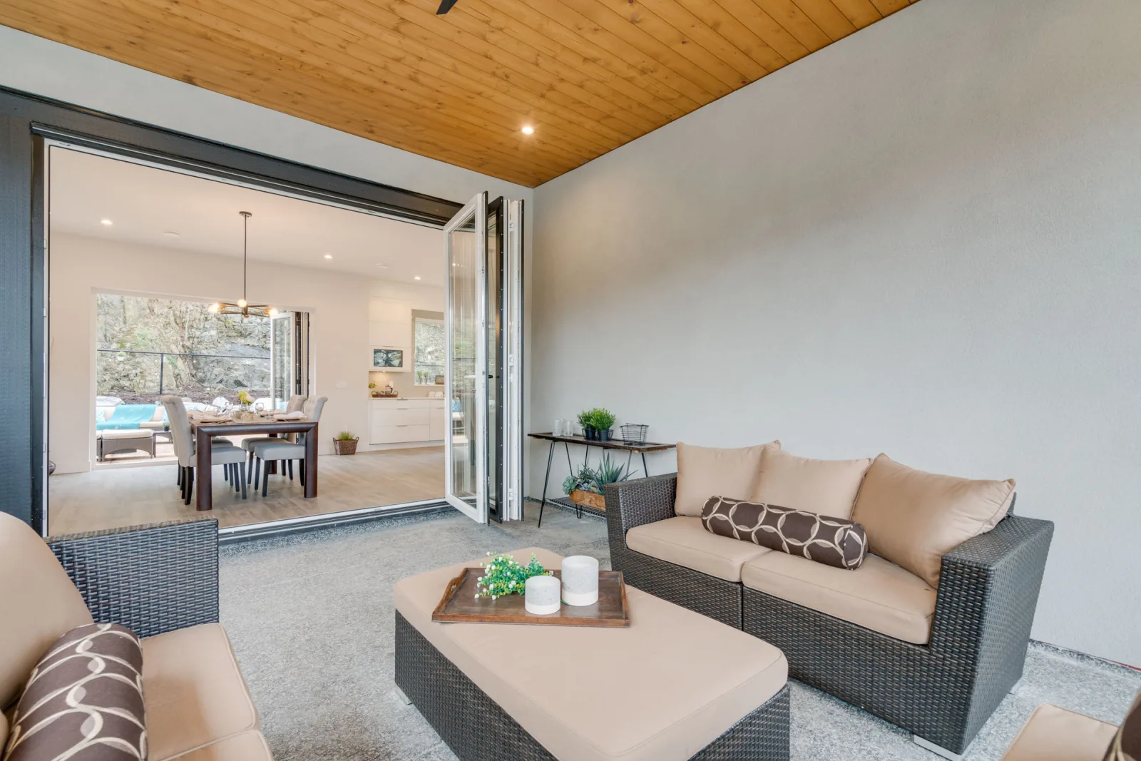 Contemporary Design & Build detail 12