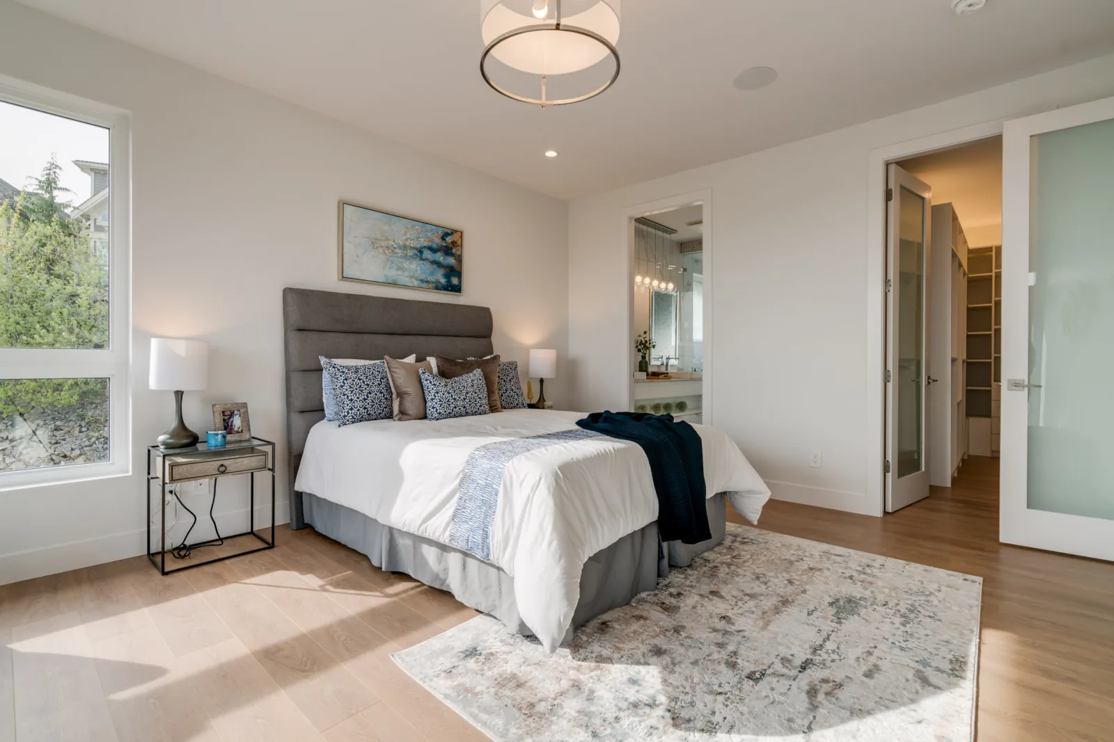 Eagle Mountain Contemporary detail 60