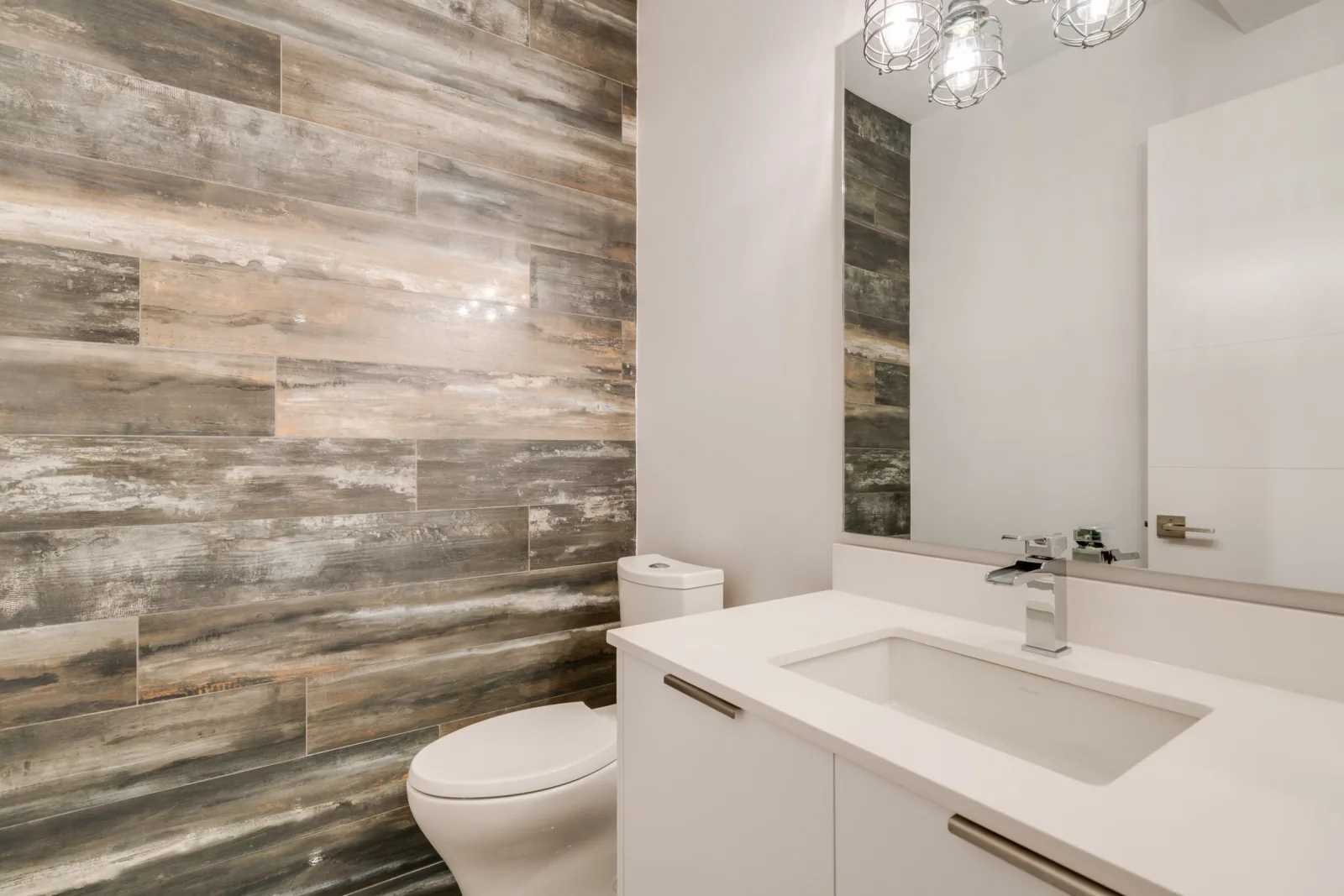 Eagle Mountain Contemporary detail 72
