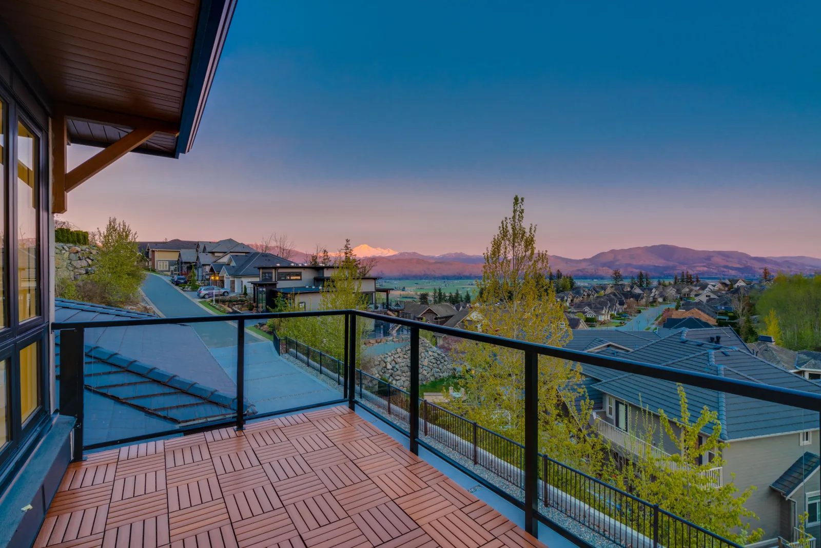 Larkspur Residence detail 29