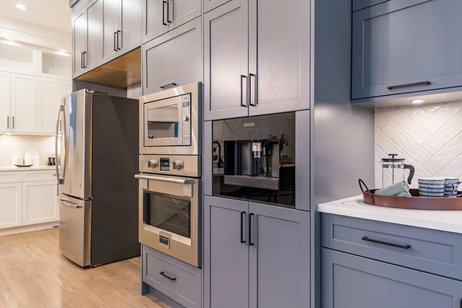 Modern Farmhouse — West Abbotsford detail 12