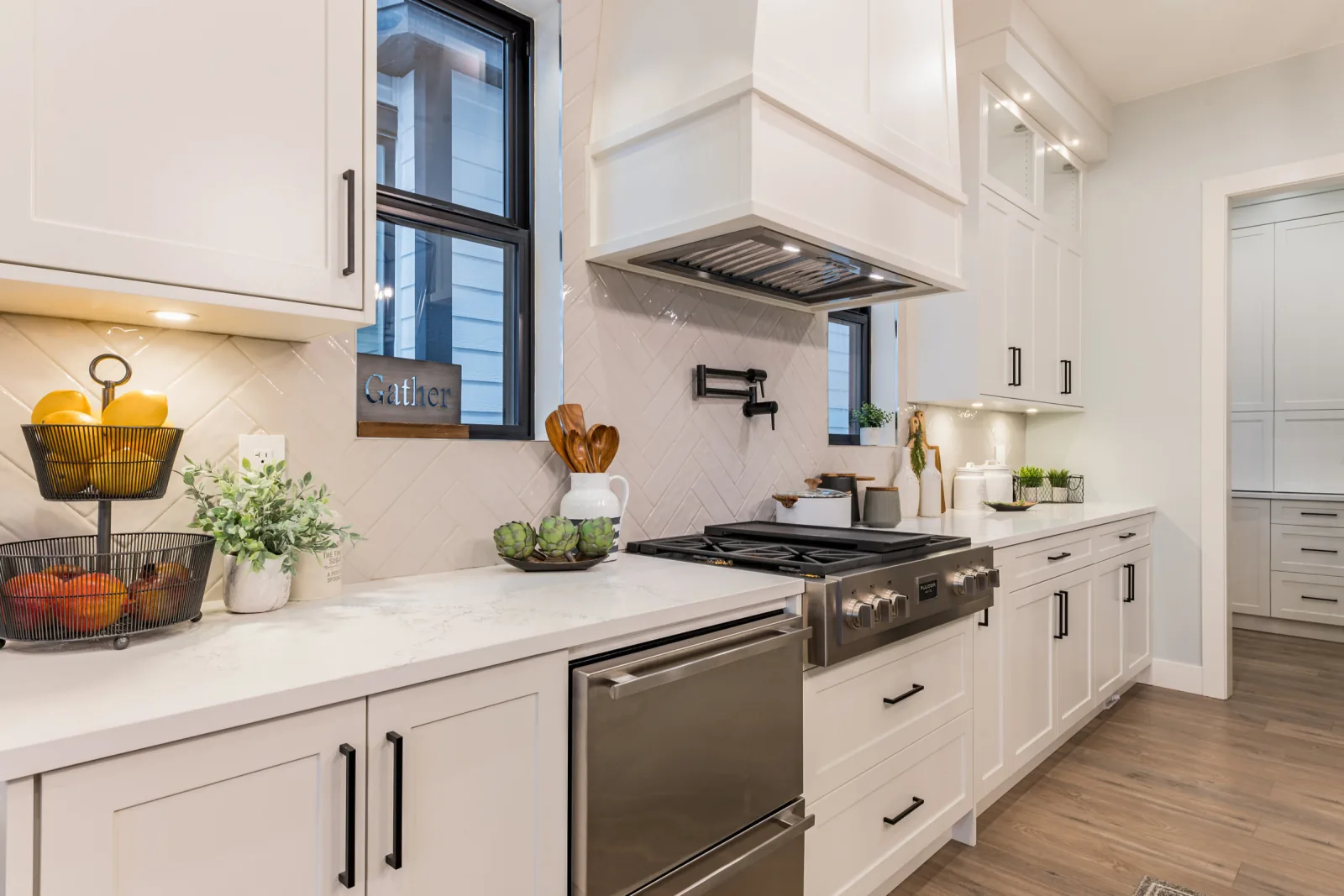 Modern Farmhouse — West Abbotsford detail 16