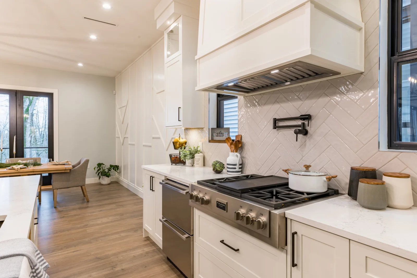 Modern Farmhouse — West Abbotsford detail 17