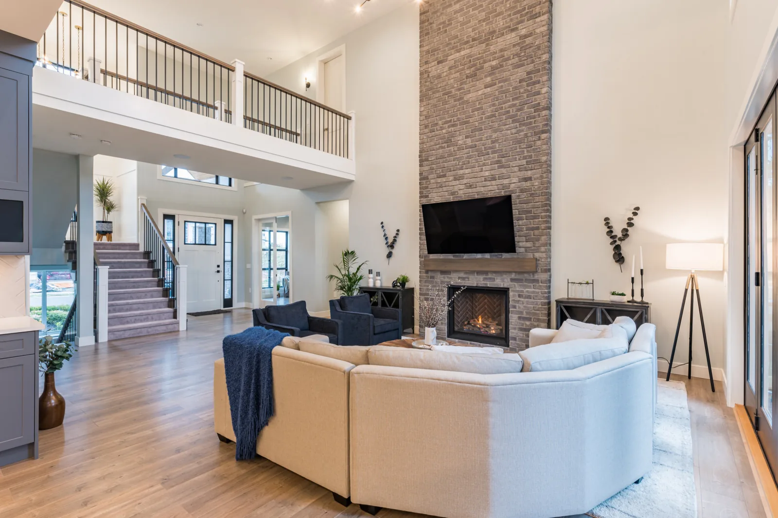 Modern Farmhouse — West Abbotsford detail 31
