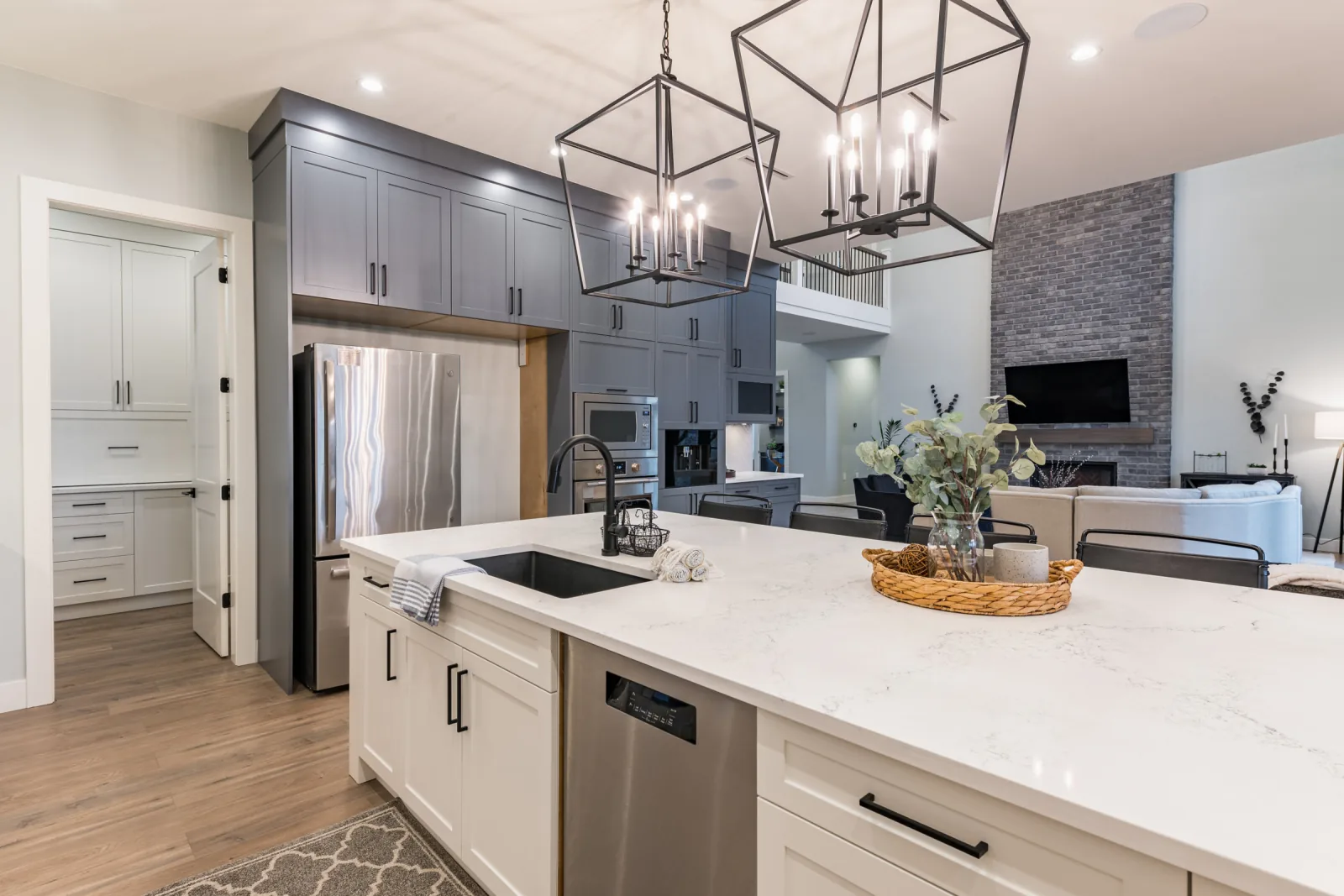 Modern Farmhouse — West Abbotsford detail 37