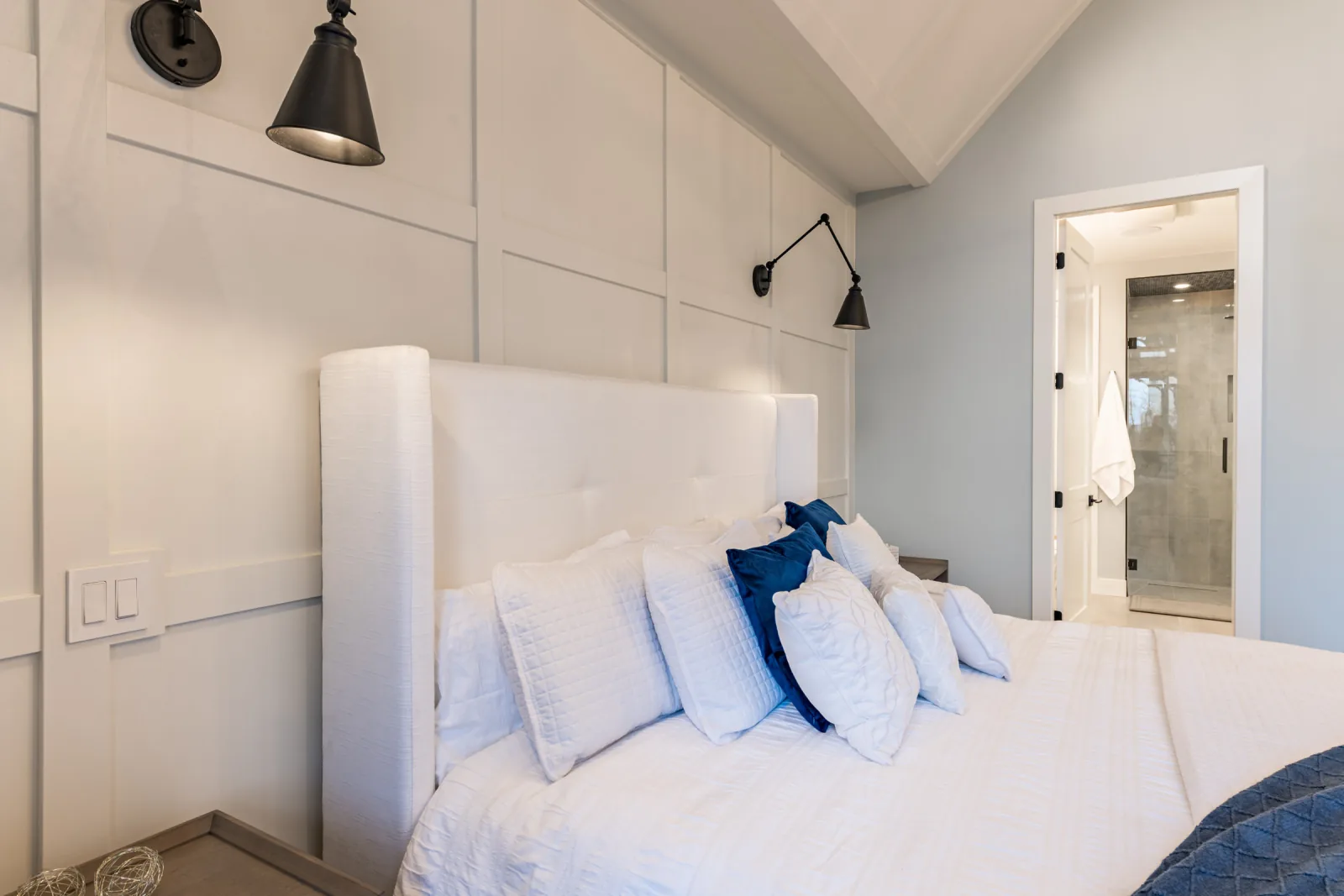 Modern Farmhouse — West Abbotsford detail 48